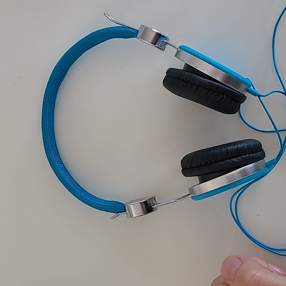 Sharper image headphones - Picture 3 of 3